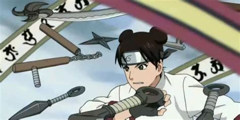 Tenten usando sus herramientas ninja