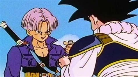 Trunks ayudando a Goku por las fans