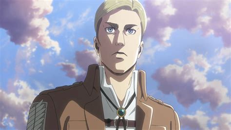 Erwin Smith enfrentando a los titanes