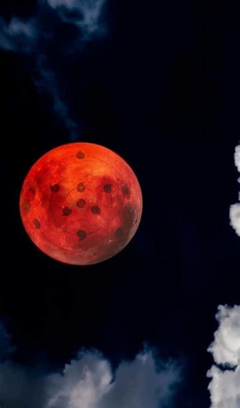 El Tsukuyomi Infinito proyectado en la Luna