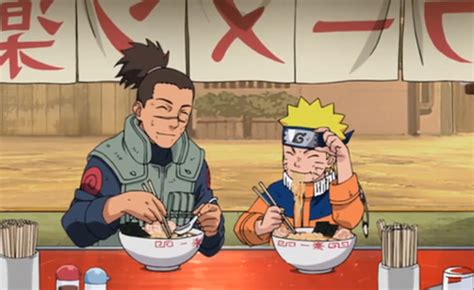 Naruto y Iruka compartiendo un tazón de ramen en Ichiraku