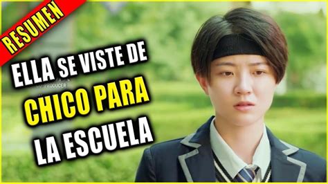 chica disfrazada de chico en una escuela de élite