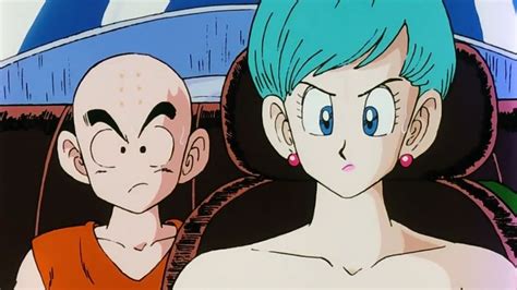Krilin y Bulma descubriendo el tesoro en la Cueva Pirata