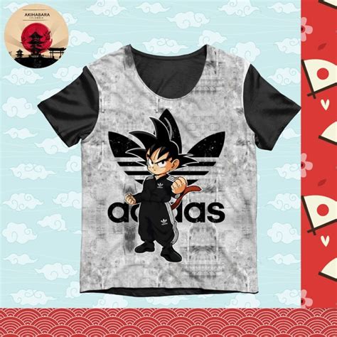 Camiseta Adidas Son Goku con logo de Dragon Ball