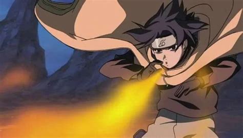 Sasuke Uchiha usando técnicas de fuego