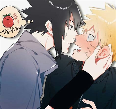 Sasuke y Naruto besándose apasionadamente