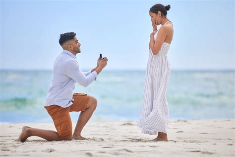Lola proponiendo matrimonio