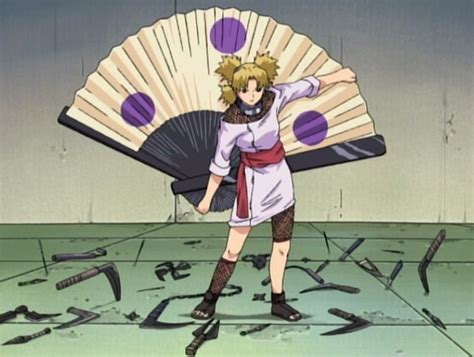 Temari usando su abanico en combate