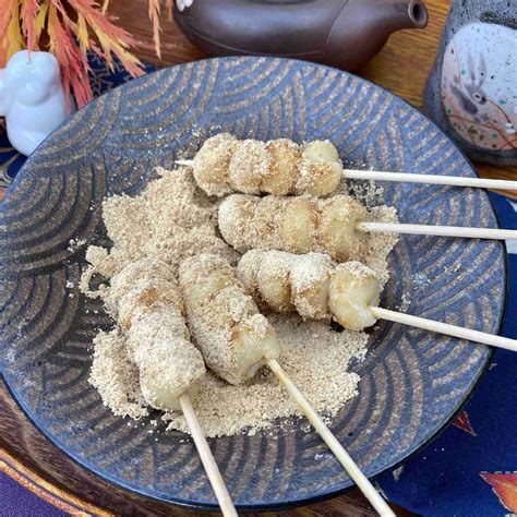 Tama creando Kibi Dango