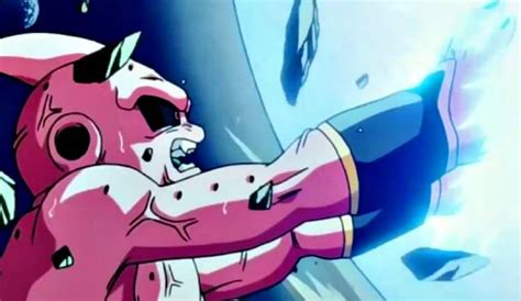 Majin Buu deteniendo la Genkidama