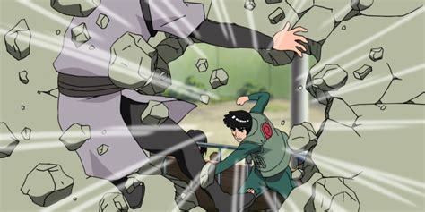 Sasuke ejecutando una técnica de taijutsu