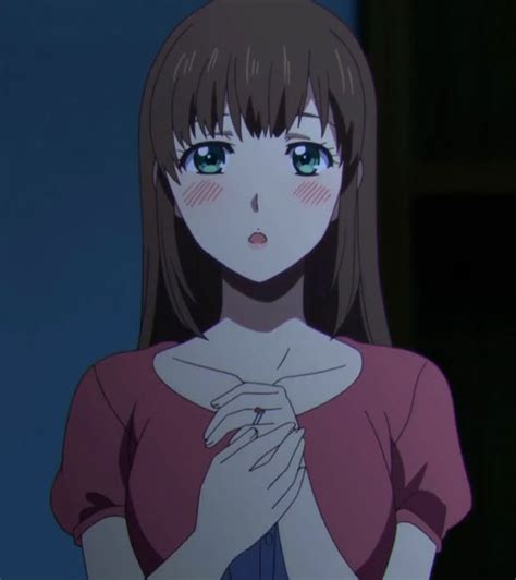 Hina Tachibana sonriendo