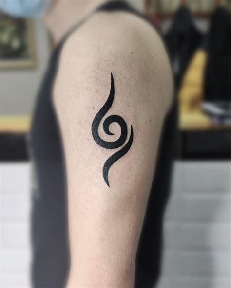 Tatuaje ANBU en el hombro