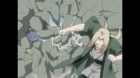 Tsunade golpeando el suelo con gran fuerza