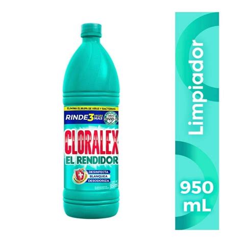 botella de blanqueador doméstico con etiqueta de advertencia