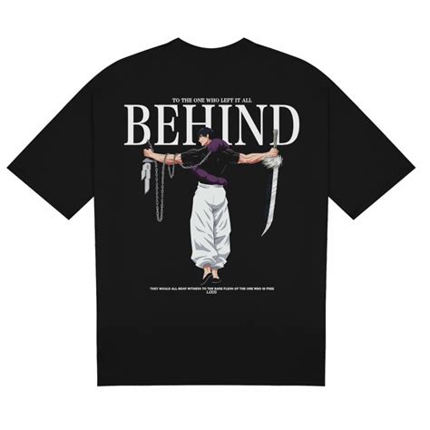Camiseta oversized con diseño de anime
