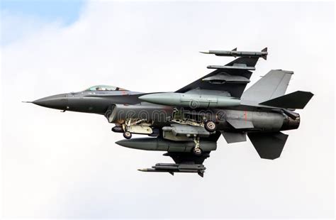 Dragón de Lair en pleno vuelo de combate