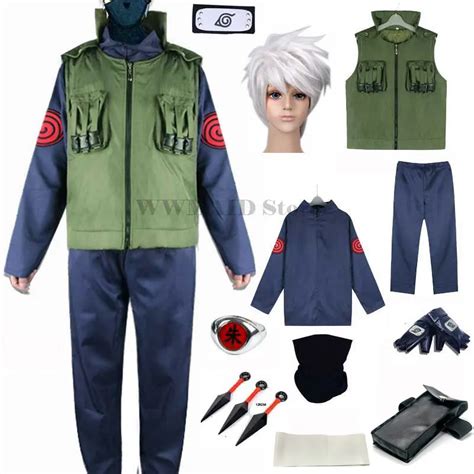 Detalle del uniforme y la máscara de Kakashi Hatake