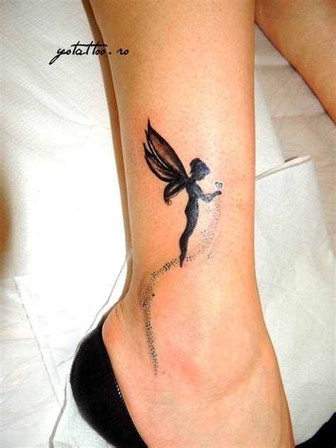 Ejemplos de tatuajes de hadas con diferentes diseños