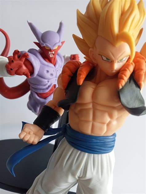 Conjunto de figuras de Gogeta y Janemba de Banpresto