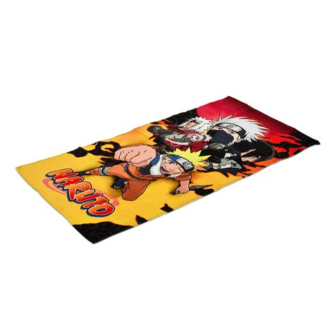 Naruto Shippuden toalla de playa