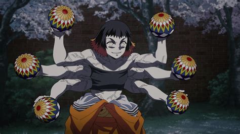 Susamaru lanzando sus balones Temari