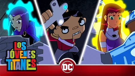 Chicos Titanes en Acción, Starfire y Raven planeando una noche divertida