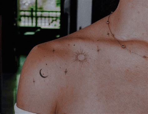 Detalle del tatuaje de estrella en el hombro de Jang Minah