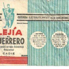 Botella de lejía antigua con diseño de calavera