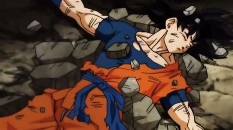 Goku debilitado por la enfermedad y el ataque del Androide 19