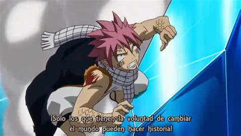 Natsu comiendo la Torre para obtener poder