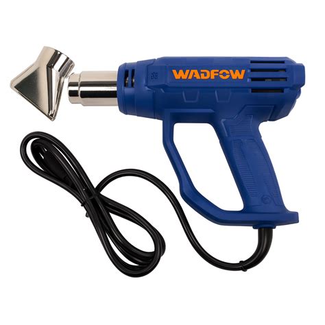 Herramientas para cosplay: cúter, tijeras, pistola de calor, lijadora