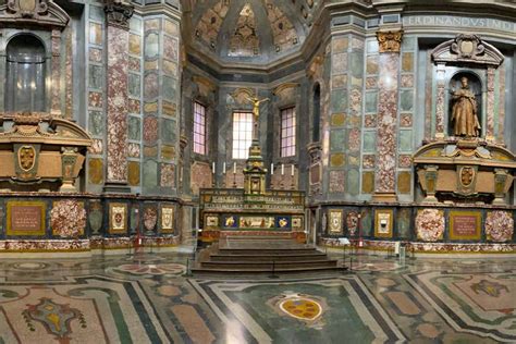 Interior de la capilla de los Reiss