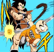 Raditz golpeando a Krilin